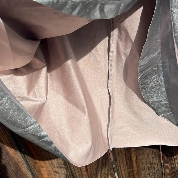 SKIMS METALLIC SWIM SARONG MINI SKIRT - Picture 7 of 15